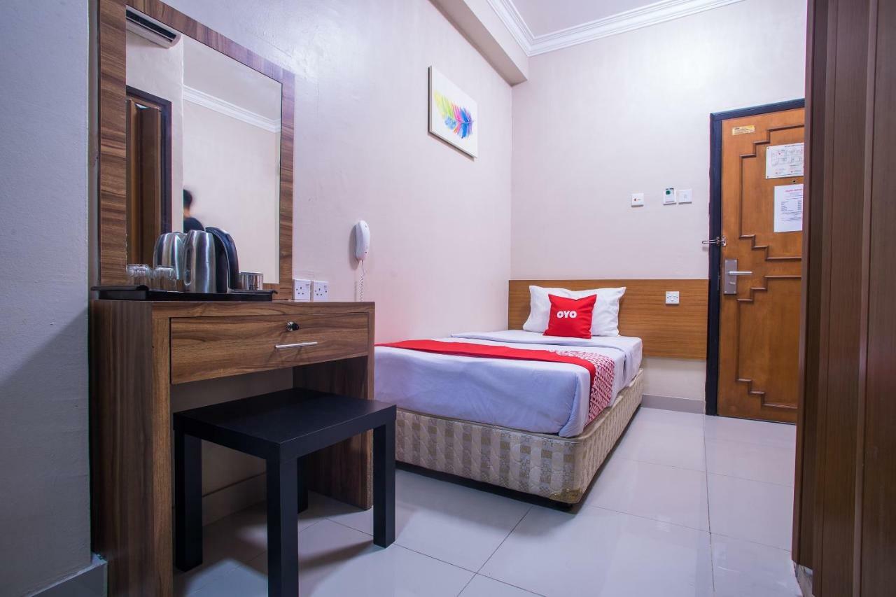 Hotel Oyo 43929 Adak