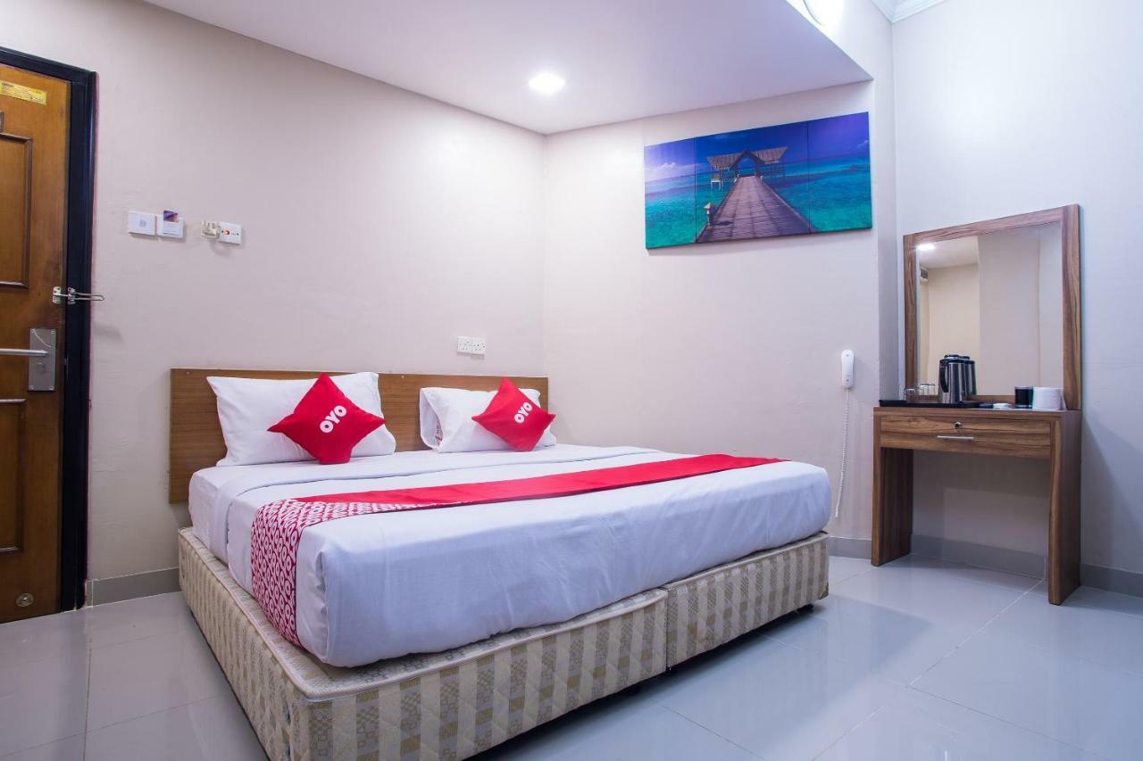Hotel Oyo 43929 Adak